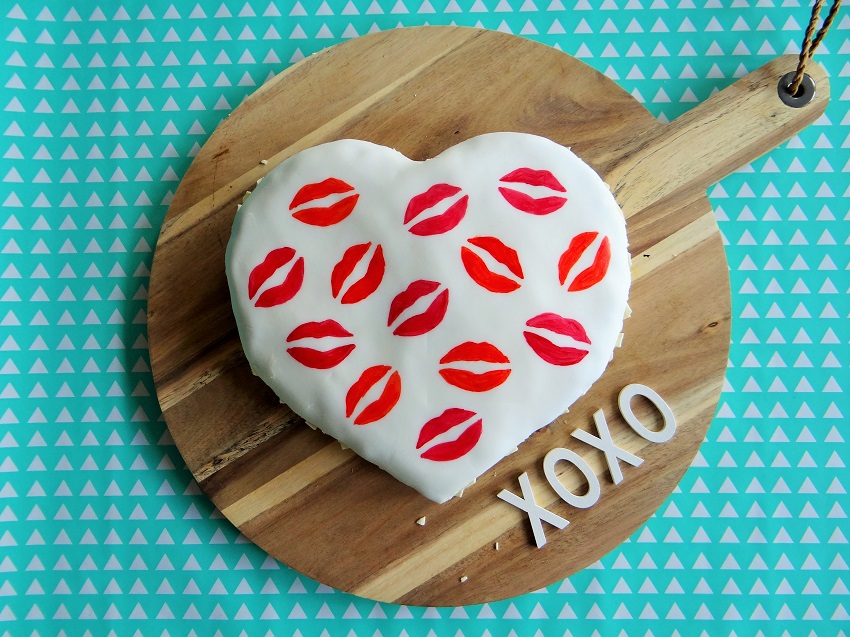 Valentijnstaart maken hartvormige taart